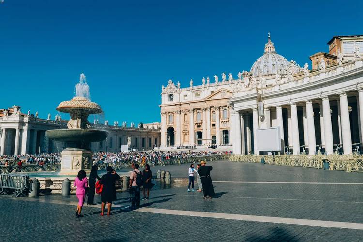 A la découverte du jubilé 2025 entre spiritualité et confort Hôtel Mecenate Palace Rome