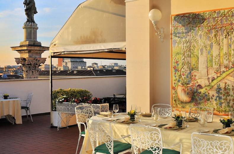 Le magnifique jardin sur le toit de la Terrazza dei Papi offre un décor parfait ... Hôtel Mecenate Palace Rome