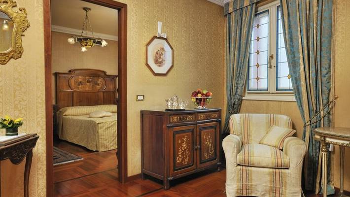Suite romantique Hôtel Mecenate Palace Rome Suite romantique Hôtel Mecenate Palace Rome