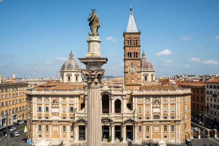 Santa maria maggiore à rome, un voyage à travers l'histoire et la beauté Hôtel Mecenate Palace Rome