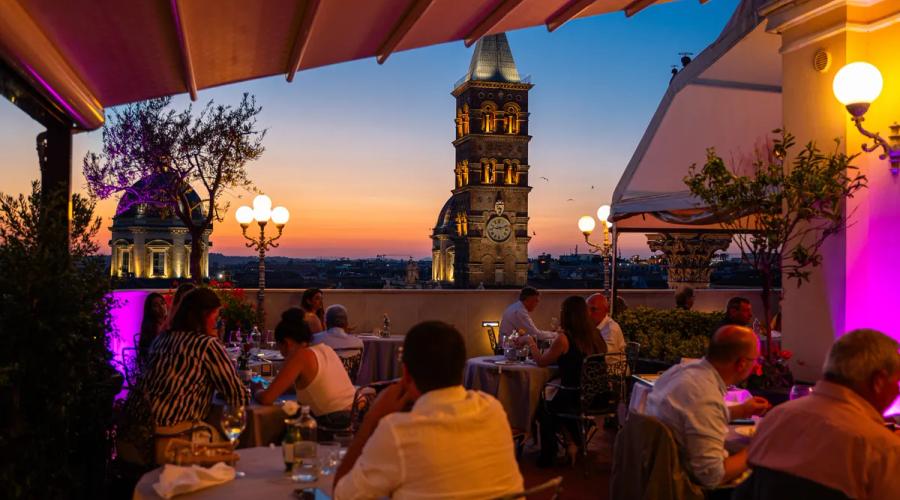 La Terrazza Dei Papi: une expérience unique au centre de Rome Hôtel Mecenate Palace La Terrazza Dei Papi: une expérience unique au centre de Rome Hôtel Mecenate Palace