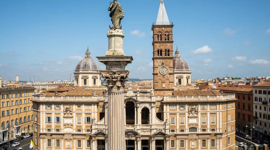 Santa Maria Maggiore à Rome, un voyage à travers l'histoire et la beauté Hôtel Mecenate Palace Santa Maria Maggiore à Rome, un voyage à travers l'histoire et la beauté Hôtel Mecenate Palace