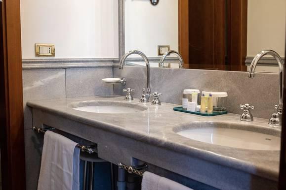 Chambre Double Classique Hôtel Mecenate Palace Rome Chambre Double Classique Hôtel Mecenate Palace Rome