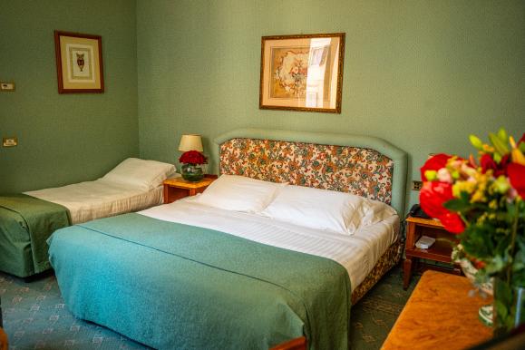 Chambre Triple Hôtel Mecenate Palace Rome Chambre Triple Hôtel Mecenate Palace Rome