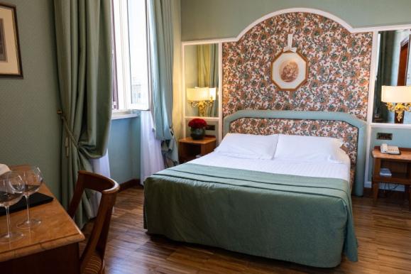 Chambre Double Deluxe avec vue Hôtel Mecenate Palace Rome Chambre Double Deluxe avec vue Hôtel Mecenate Palace Rome